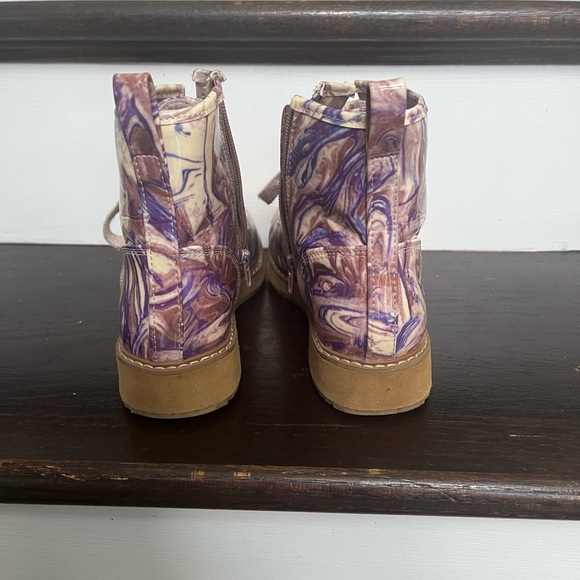Steve Madden Purple Marble Patent Leather Girls Boots - Picture 2 of 6